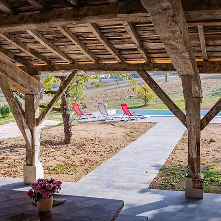 ​Le Gîte du Lac - Piscine Privée Tatil Evi